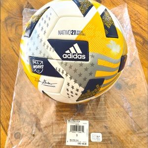 Adidas 2021 CCA MLS Official Match Soccer Ball Nativo 21 Size 5 White/Slvr